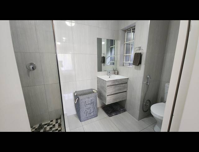 2 bed property for sale in STRATHAVON